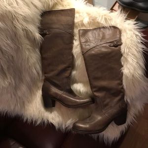 FRYE BOOTS Size 10